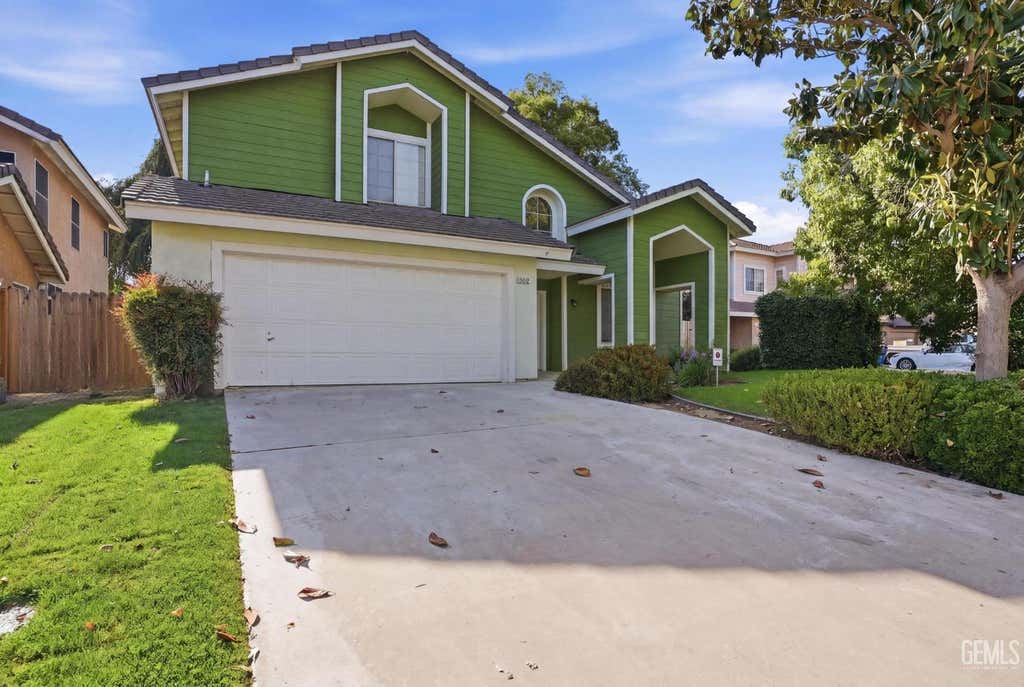 Photo of 3719 Leyburn Court, Bakersfield, CA 93311 (MLS # 202604347)