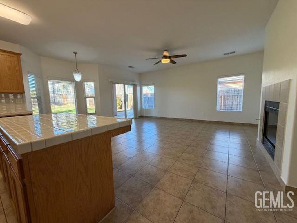 Photo of 12022 Copernicus Avenue, Bakersfield, CA 93312 (MLS # 202605092)
