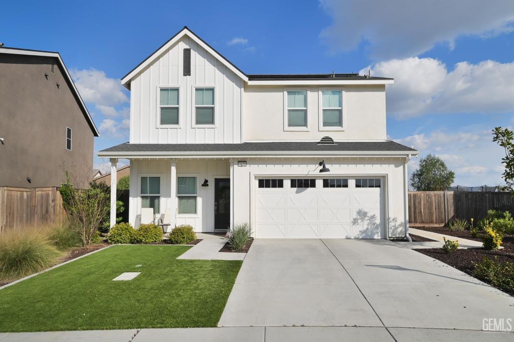 Photo of 3420 Rustic Woods Lane, Shafter, CA 93263 (MLS # 202602468)