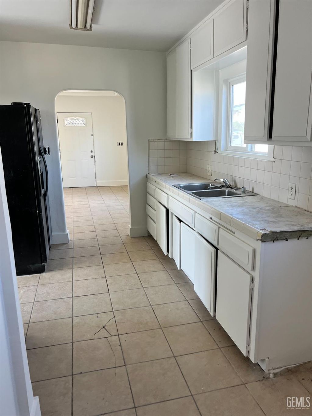 Photo of 814 Q Street, Bakersfield, CA 93304 (MLS # 202511427)
