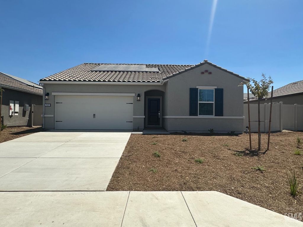 Photo of 7907 Blueberry Avenue, Bakersfield, CA 93313 (MLS # 202510994)