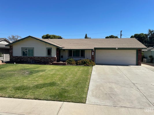 804 CHERRY HILLS DR, BAKERSFIELD, CA 93309 - Image bfce2fbefbf75bdf461ea4b171c9faf1/3858604888