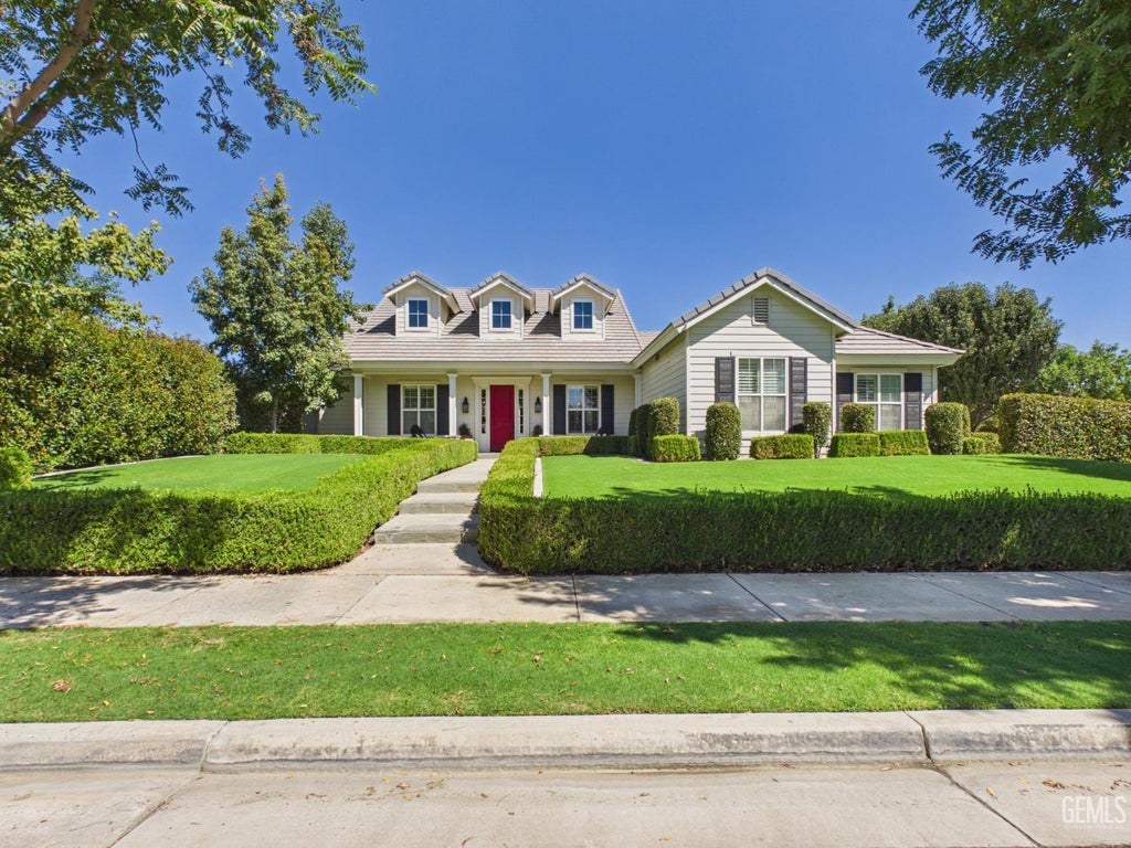 Photo of 12800 Eversham Drive, Bakersfield, CA 93311 (MLS # 202609873)