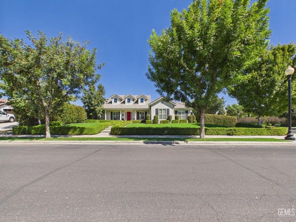 Photo of 12800 Eversham Drive, Bakersfield, CA 93311 (MLS # 202609873)