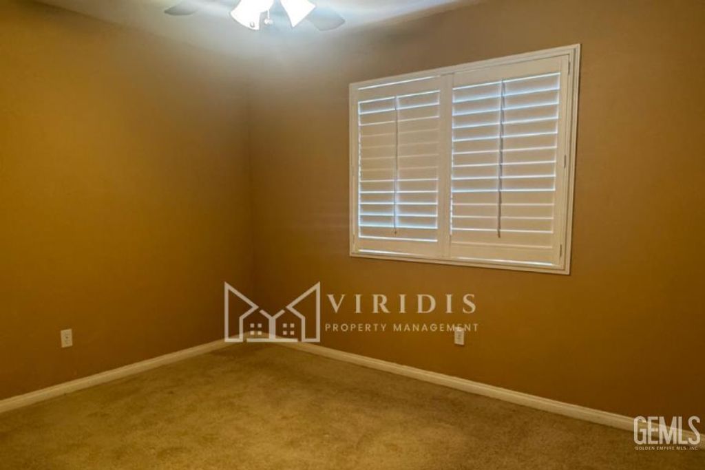 Photo of 9800 Cabbage Rose Avenue, Bakersfield, CA 93311 (MLS # 202511337)