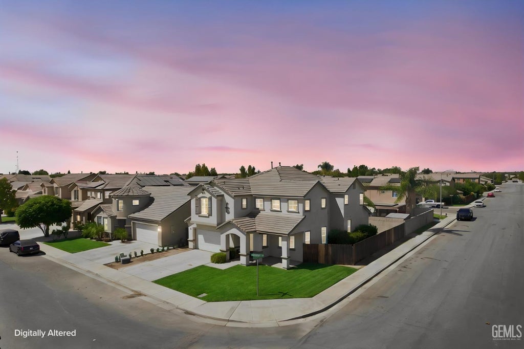 Photo of 5400 Saddleback Ridge Court, Bakersfield, CA 93313 (MLS # 202609683)