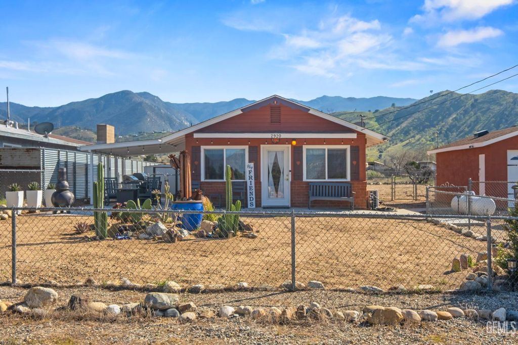 Photo of 2920 Webb Avenue, Lake Isabella, CA 93240 (MLS # 202602671)