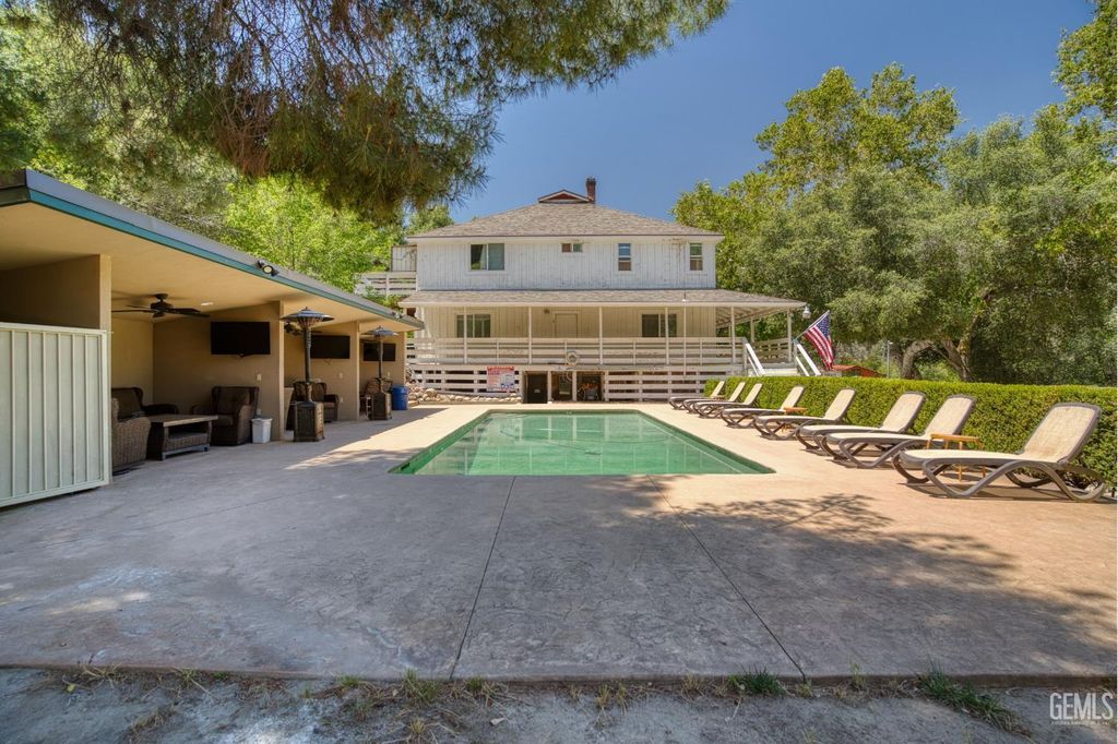 Photo of 30401 Highway 178, Bakersfield, CA 93301 (MLS # 202605720)