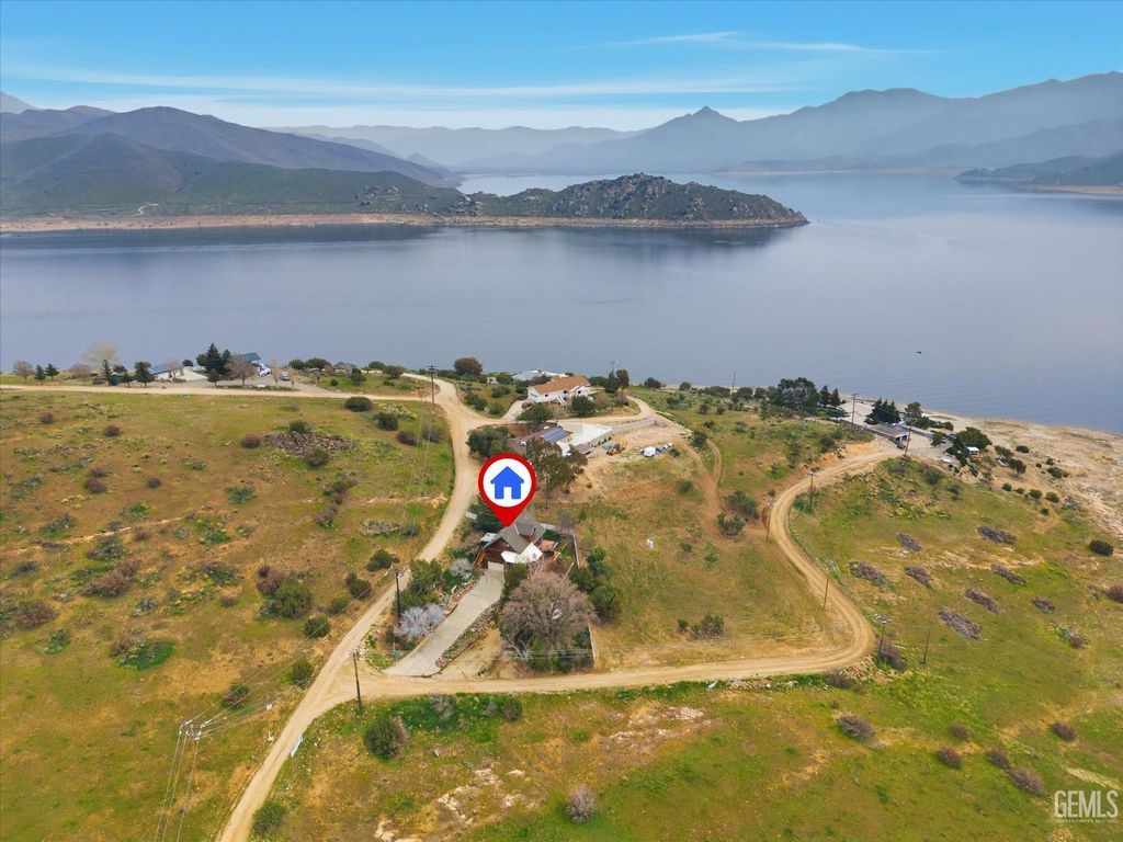 Photo of 874 Dunivent Road, Wofford Heights, CA 93285 (MLS # 202601935)