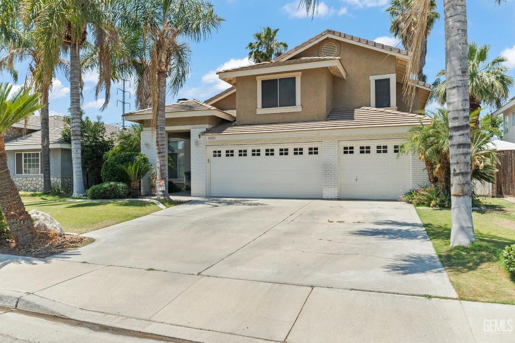 Photo of 4201 Crescent Rock Lane, Bakersfield, CA 93311 (MLS # 202511232)