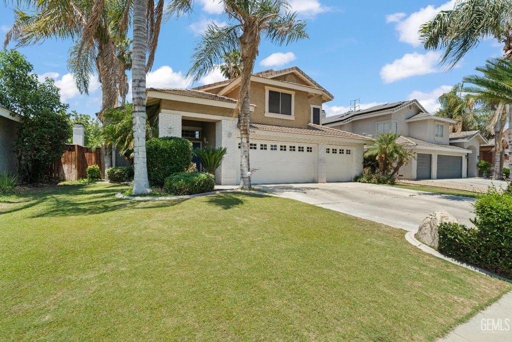 Photo of 4201 Crescent Rock Lane, Bakersfield, CA 93311 (MLS # 202511232)