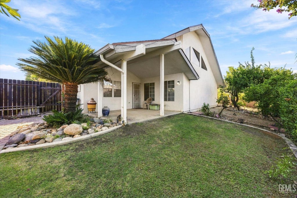 Photo of 5700 Panorama Crest Drive, Bakersfield, CA 93306 (MLS # 202609829)