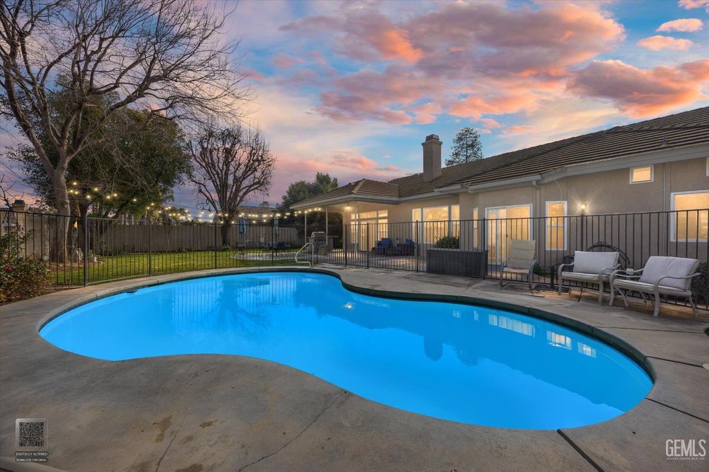 Photo of 3804 Singleton Avenue, Bakersfield, CA 93313 (MLS # 202600660)