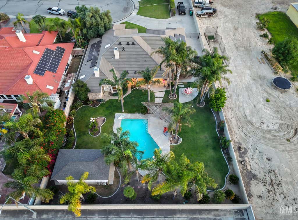 Photo of 13440 Atrium Court, Bakersfield, CA 93314 (MLS # 202605805)