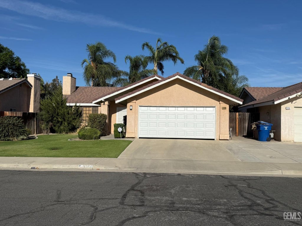 Photo of 3200 Cattleman Street, Bakersfield, CA 93312 (MLS # 202608997)