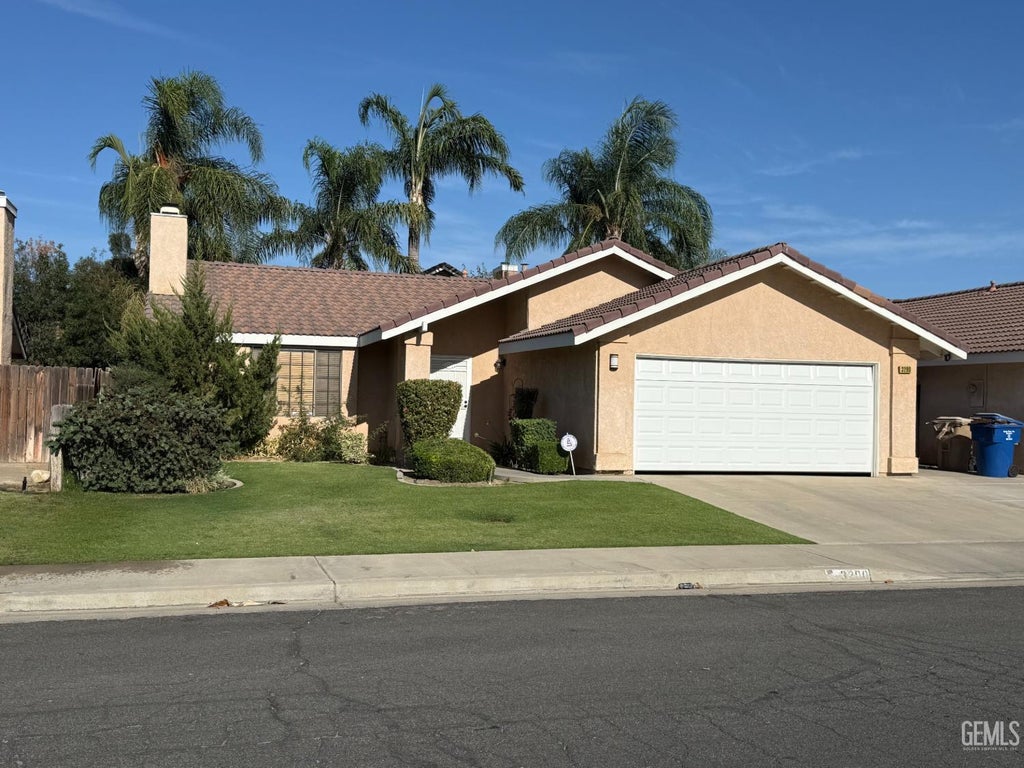 Photo of 3200 Cattleman Street, Bakersfield, CA 93312 (MLS # 202608997)