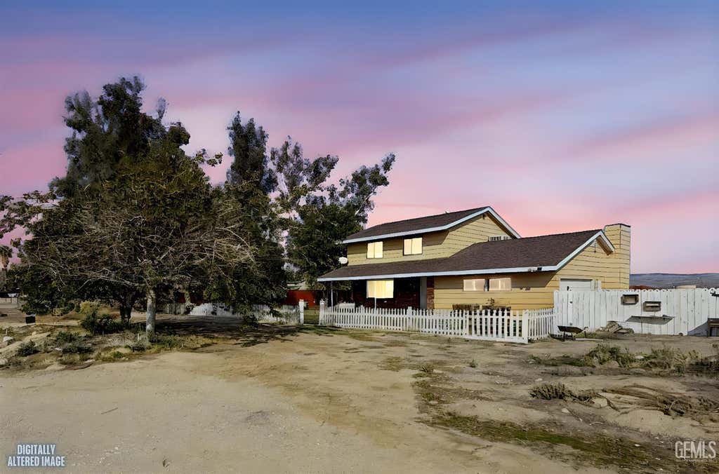 Photo of 7452 Isaac Road, Taft, CA 93268 (MLS # 202605408)