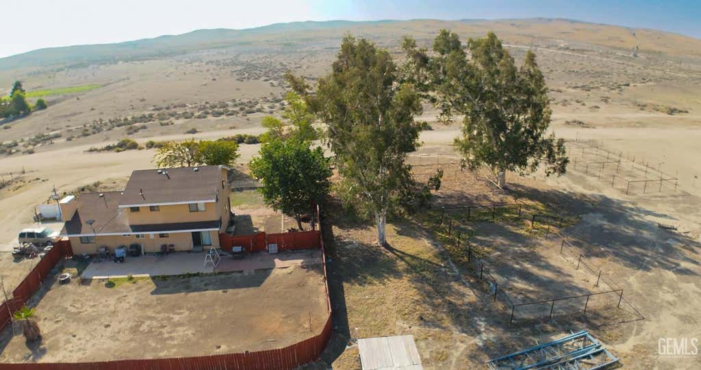 Photo of 7452 Isaac Road, Taft, CA 93268 (MLS # 202605408)