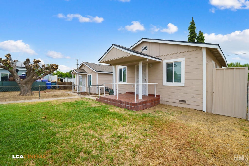 Photo of 3315 Culver Street, Bakersfield, CA 93306 (MLS # 202609812)