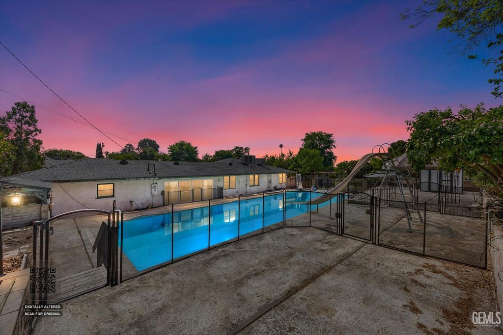 Photo of 1744 Camino Sierra, Bakersfield, CA 93306 (MLS # 202603967)