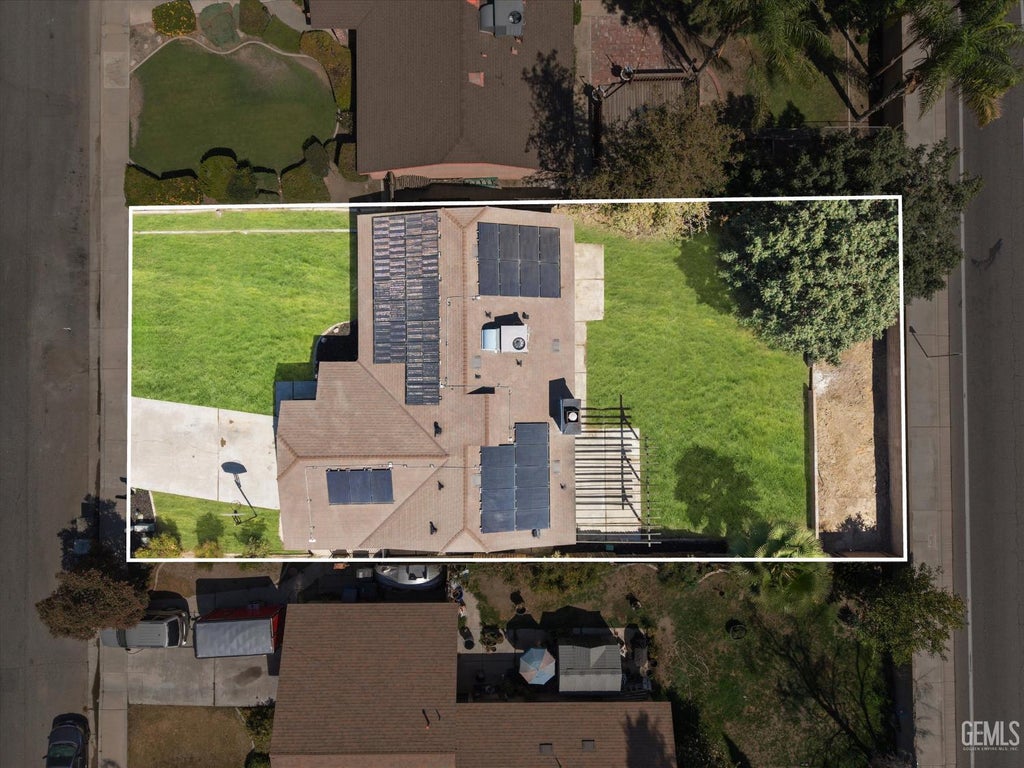 Photo of 6921 Natchitoches Way, Bakersfield, CA 93309 (MLS # 202610277)