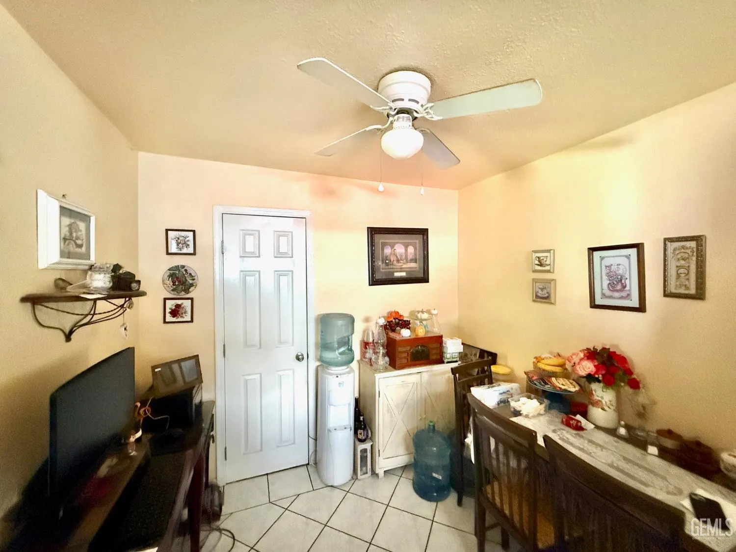 Pomona, California 91768, United States, 2 Bedrooms Bedrooms, ,1 BathroomBathrooms,Residential,Active,235825