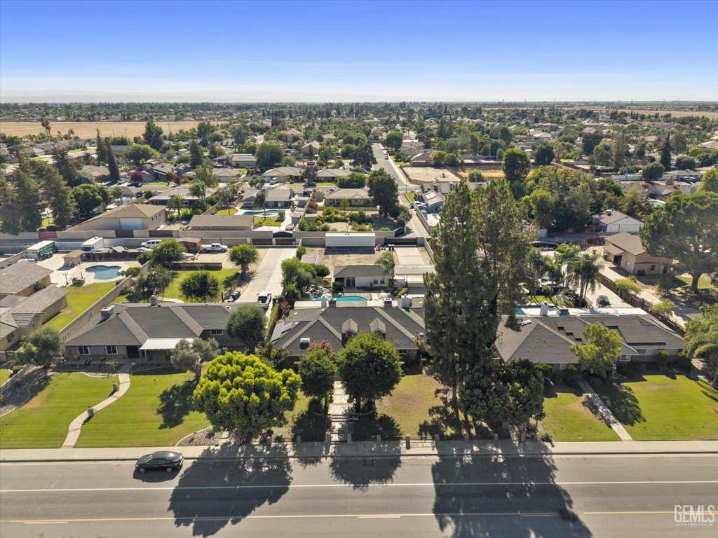 Photo of 2017 Renfro Road, Bakersfield, CA 93314 (MLS # 202607191)