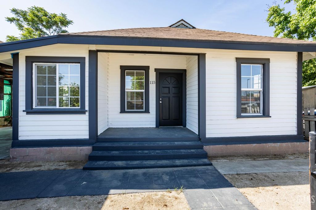 Photo of 115 Ferguson Avenue, Bakersfield, CA 93308 (MLS # 202604133)
