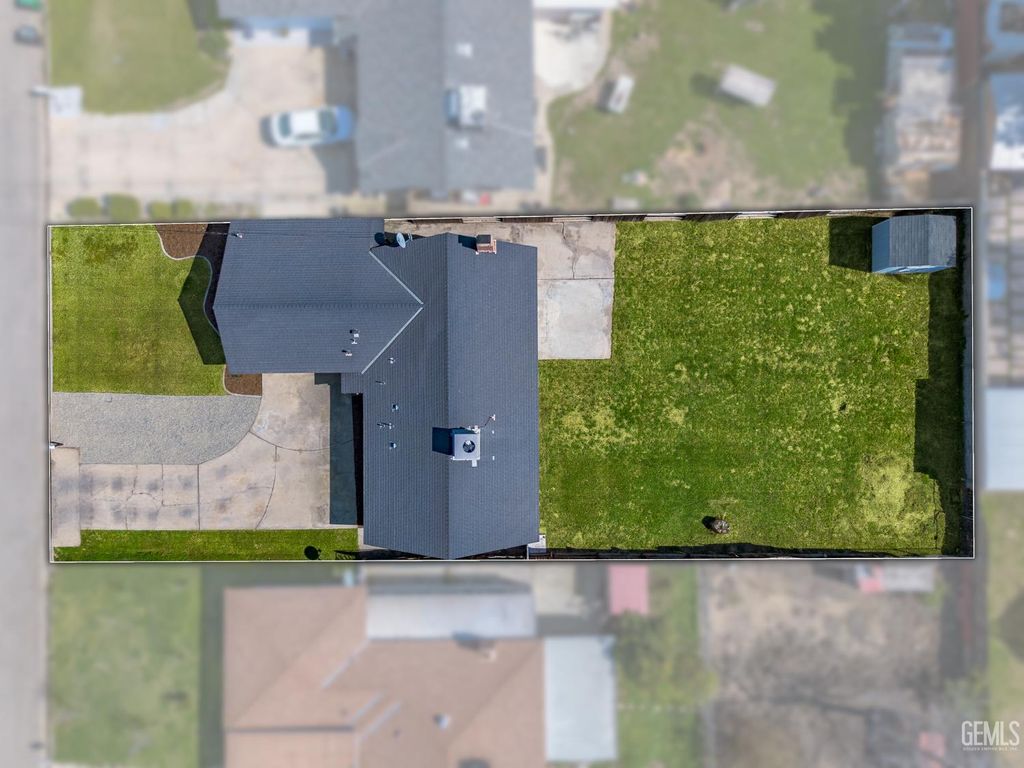 Photo of 10421 Enger Street, Bakersfield, CA 93312 (MLS # 202602403)