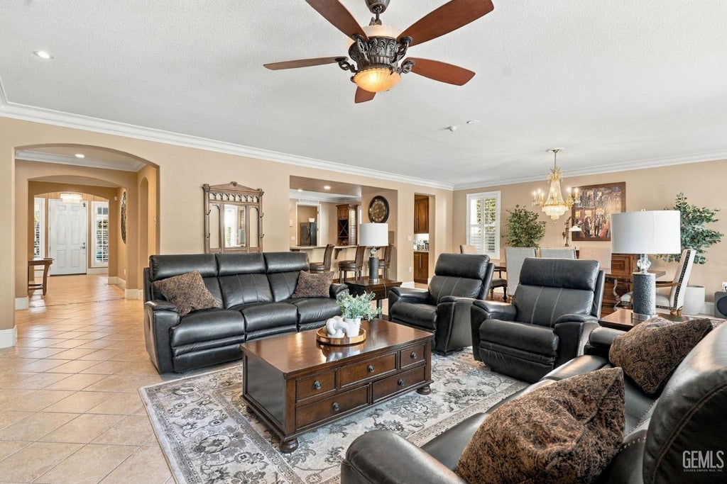 Photo of 6401 Charwood Place, Bakersfield, CA 93306 (MLS # 202610346)