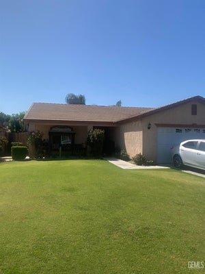 1217 INTERLAKEN DR, BAKERSFIELD, CA 93307 - Image ccbbddd8e991b4c900b24fd7c8983f4a/1925167636