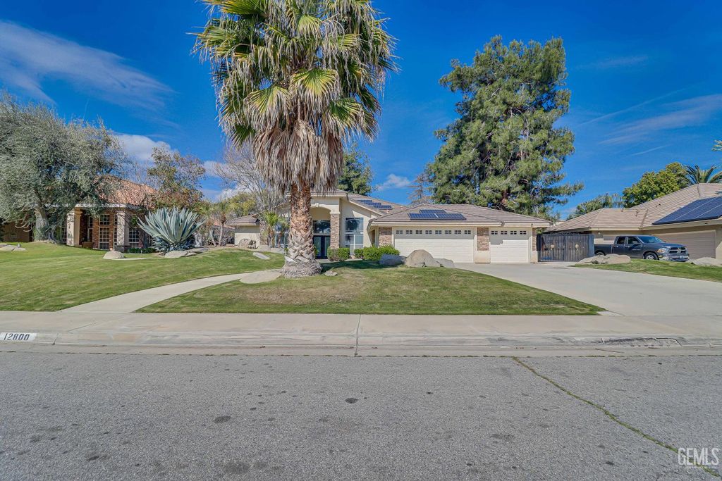 Photo of 12800 Dove Creek Drive, Bakersfield, CA 93312 (MLS # 202602349)