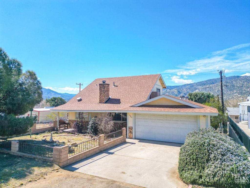 Photo of 4405 Huth Street, Lake Isabella, CA 93240 (MLS # 202512549)