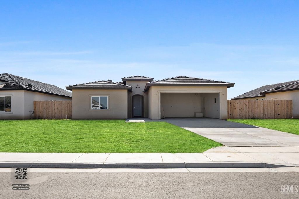 Photo of 6017 Curvy Hills Drive, Bakersfield, CA 93306 (MLS # 202604156)