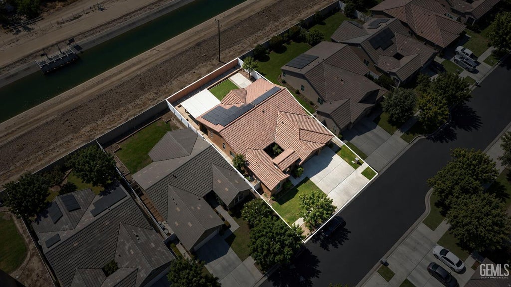 Photo of 14603 Yellow Lupine Drive, Bakersfield, CA 93314 (MLS # 202609987)