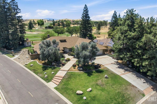 15125 SAN DOMINGO PL, BAKERSFIELD, CA 93306 - Image d1aba86f6a7d4ad3adcc1bc609775ff5/341092388