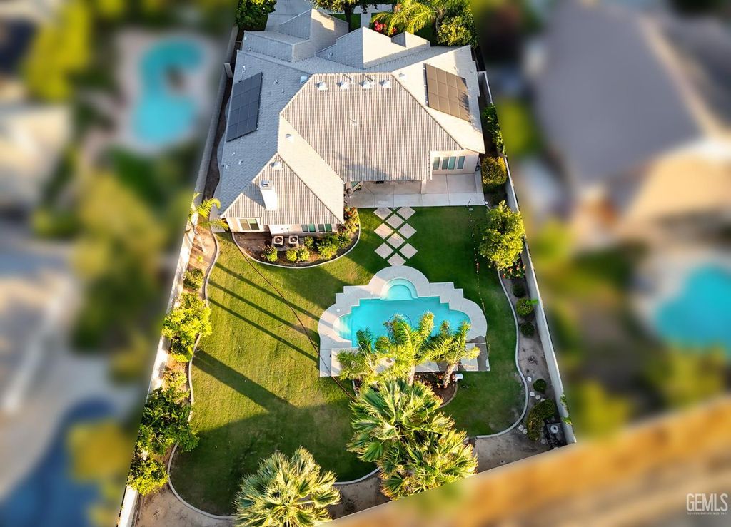 Photo of 12504 Crown Crest Drive, Bakersfield, CA 93311 (MLS # 202510895)