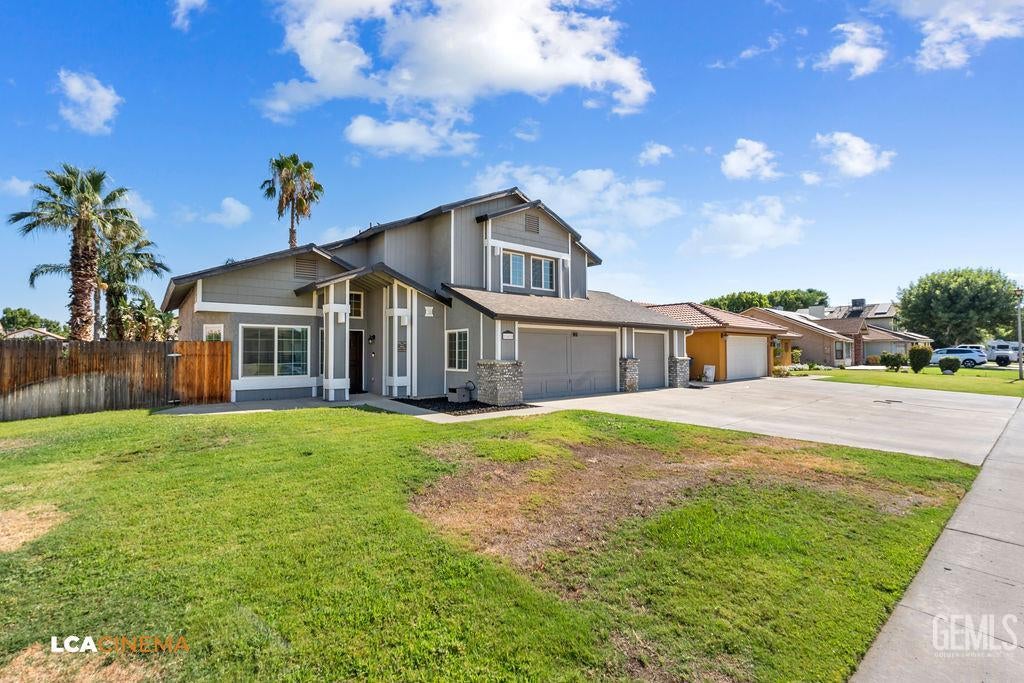 Photo of 11618 Jimrik Avenue, Bakersfield, CA 93312 (MLS # 202607686)