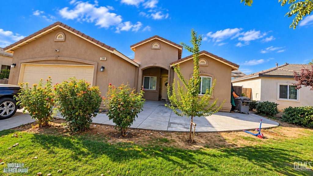 Photo of 2001 Bloomfield Avenue, Wasco, CA 93280 (MLS # 202609844)