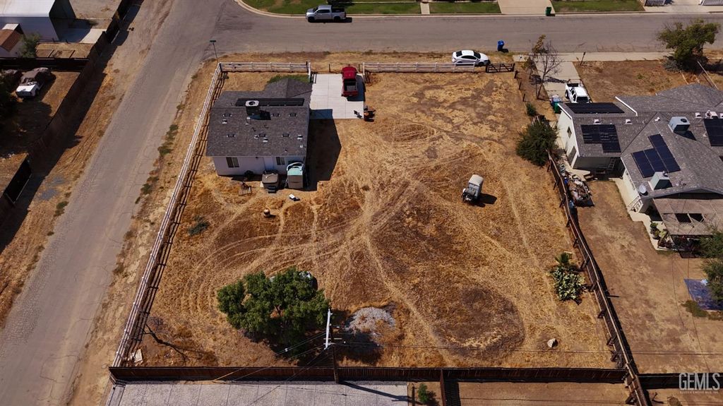 Photo of 0 6304 Stanley Street, Bakersfield, CA 93308 (MLS # 202510697)