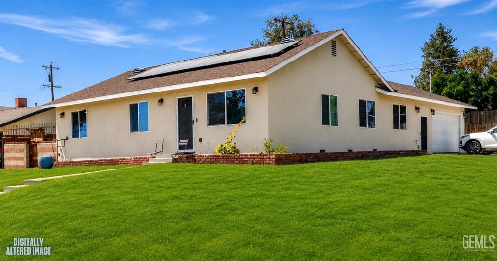 Photo of 7106 Franklin Avenue, Bakersfield, CA 93306 (MLS # 202608705)
