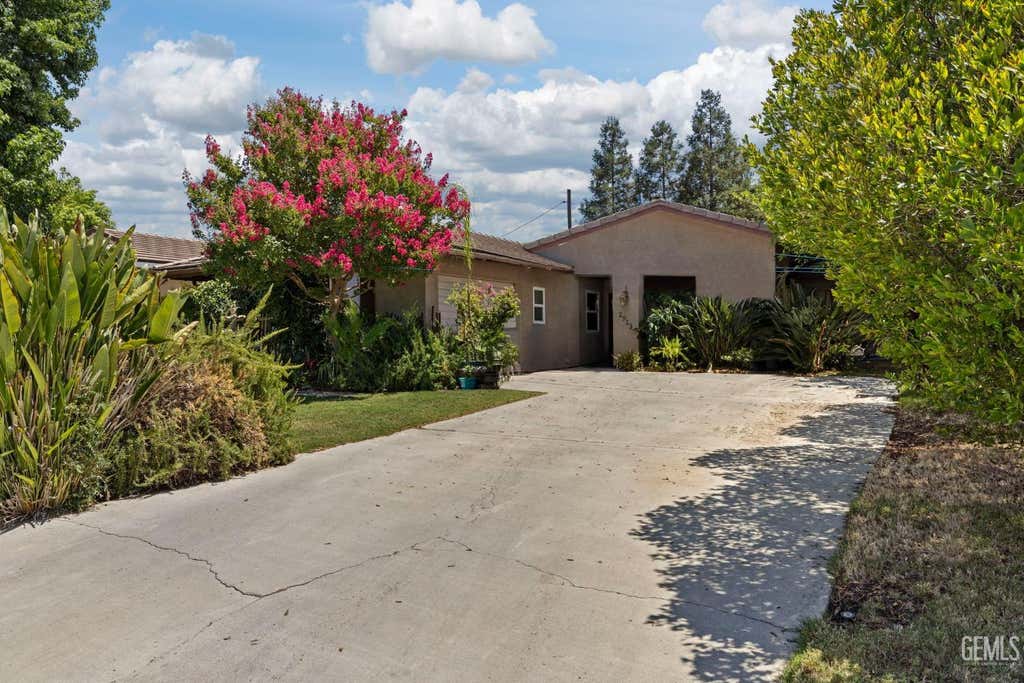 Photo of 2913 Harmony Drive, Bakersfield, CA 93306 (MLS # 202608039)