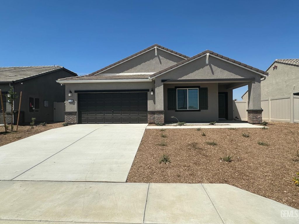 Photo of 7820 Ita Palm Way, Bakersfield, CA 93313 (MLS # 202510623)