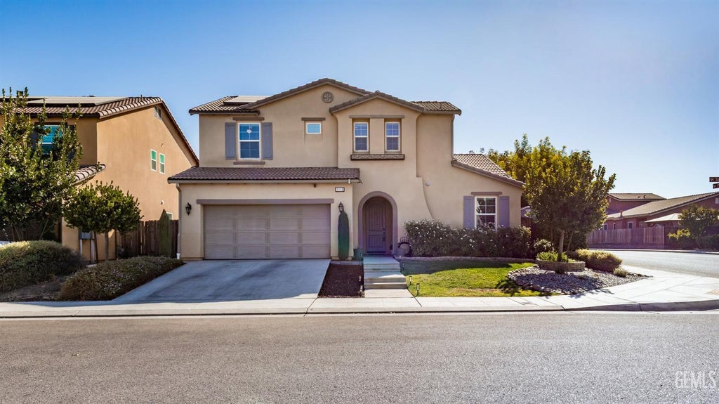 Photo of 1115 Sanders Avenue, Clovis, CA 93619 (MLS # 202609814)