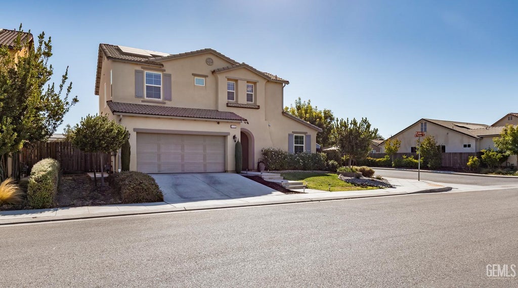 Photo of 1115 Sanders Avenue, Clovis, CA 93619 (MLS # 202609814)
