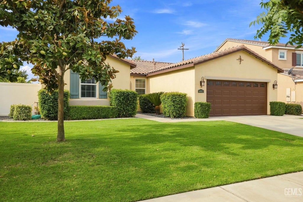 Photo of 14803 Yellow Lupine Drive, Bakersfield, CA 93314 (MLS # 202608709)