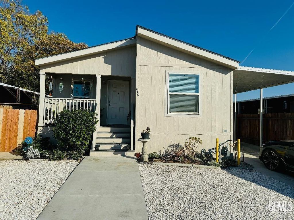 Photo of 318 Nita Lane, Bakersfield, CA 93308 (MLS # 202605196)