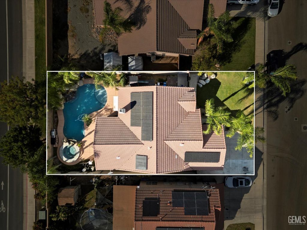 Photo of 2135 Bellagio Street, Delano, CA 93215 (MLS # 202511234)