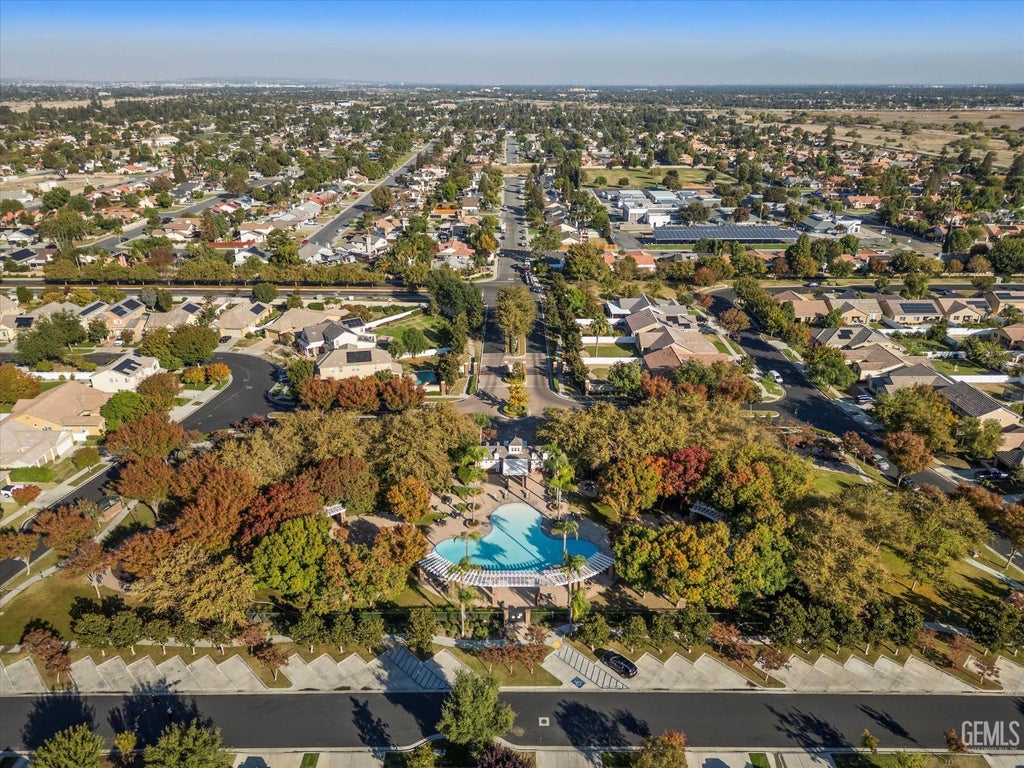 Photo of 308 White Alder Drive, Bakersfield, CA 93314 (MLS # 202606391)