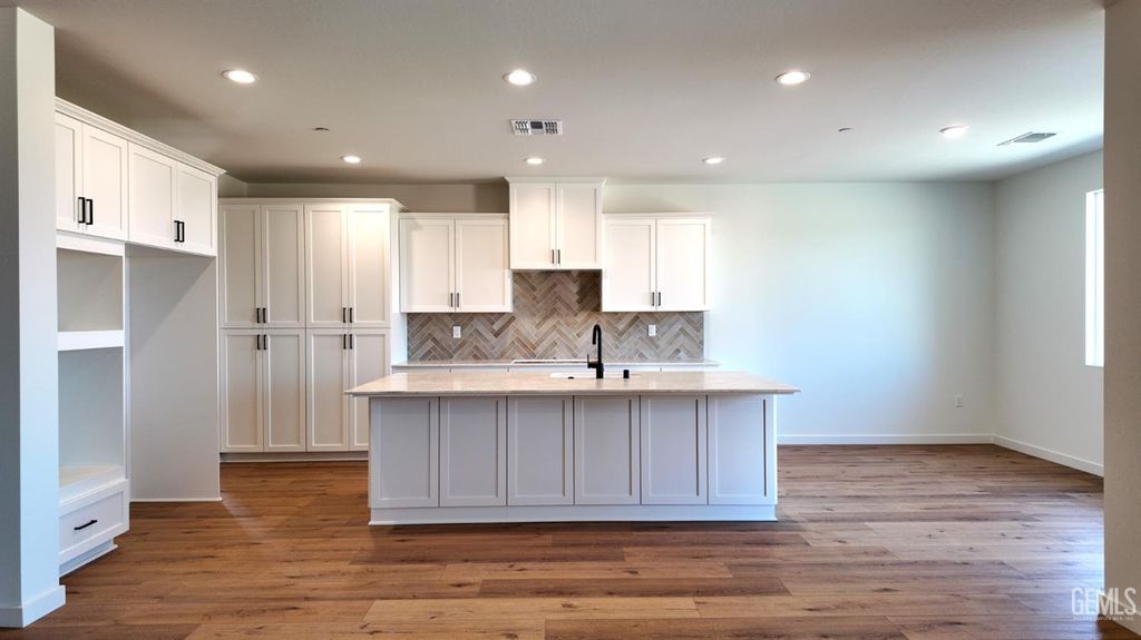 Photo of 7503 Cryosphere Street, Bakersfield, CA 93311 (MLS # 202602431)